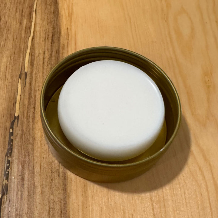 Solid_Lotion_bar_in_tin